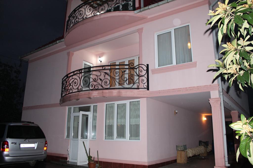 Villa Jakos Paradise 巴统 外观 照片